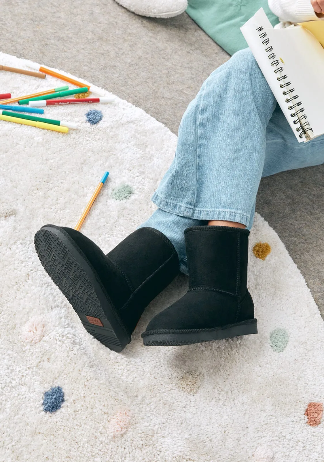 Black Logo Australian Boots Water Repellent B&W